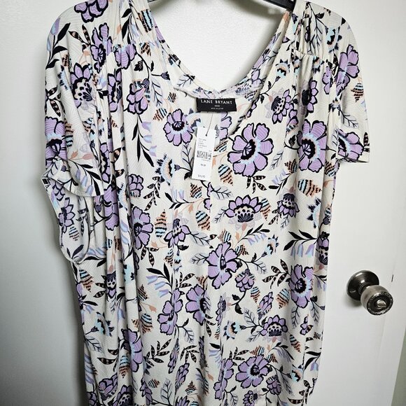 Size 18/20 Lane Bryant Floral Top-NWT - Picture 1 of 3